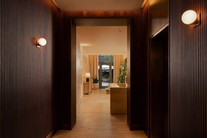 Hotel Interior 11 of 87