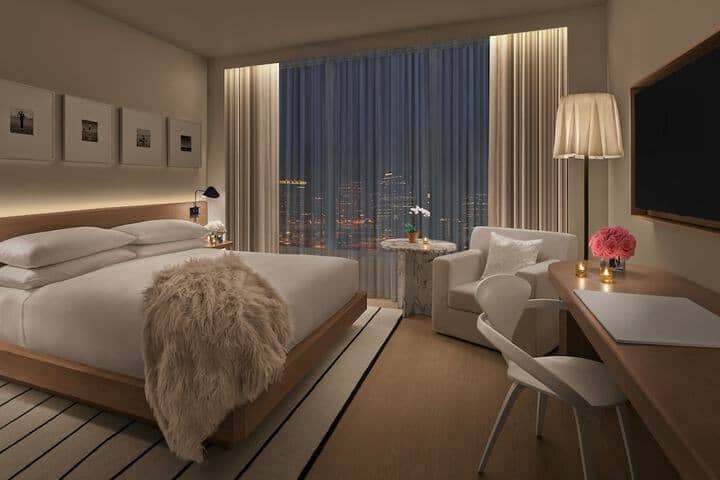Room 16 of 87